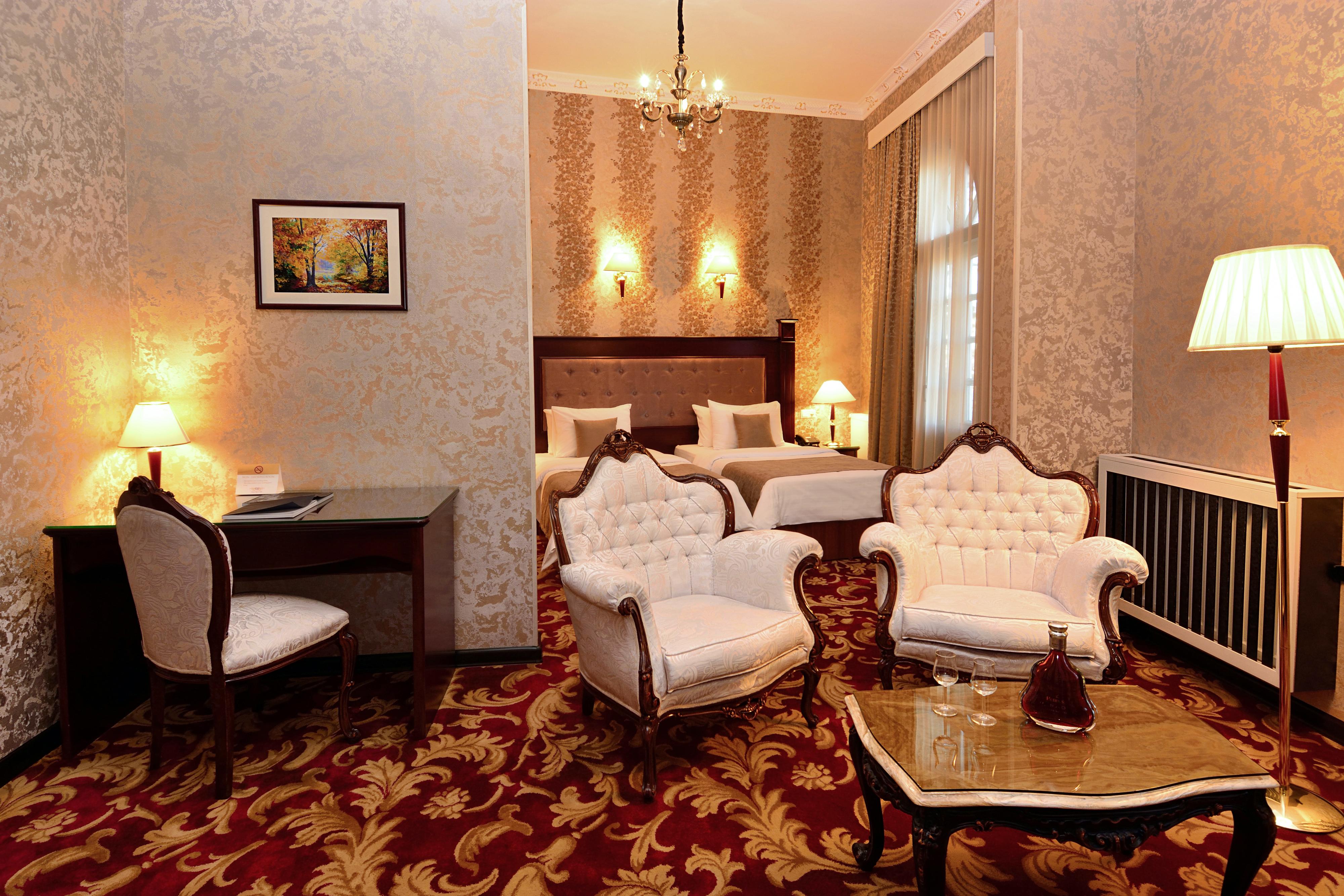 River Side Hotel Tbilisi Eksteriør bilde Suite